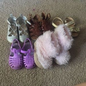 Girls shoes